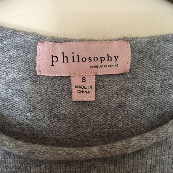 Philosophy soft gray crew neck texture star sweater | Small - Picture 2 of 9